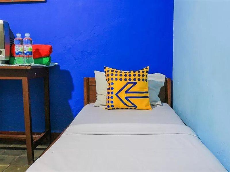 Oyo Life 1708 Hotel Budi Famili 1 Syariah Ciamis Exterior foto