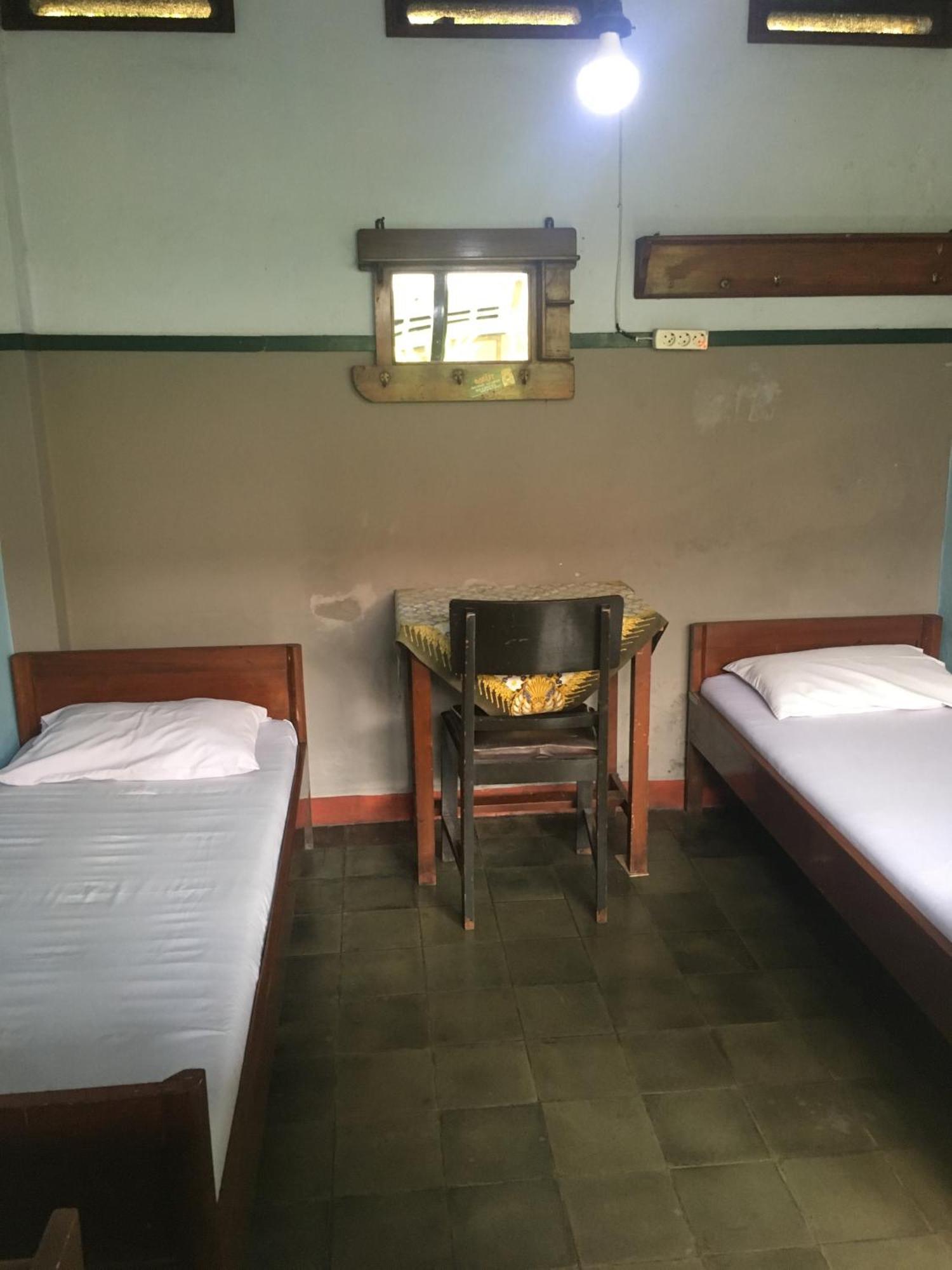Oyo Life 1708 Hotel Budi Famili 1 Syariah Ciamis Exterior foto