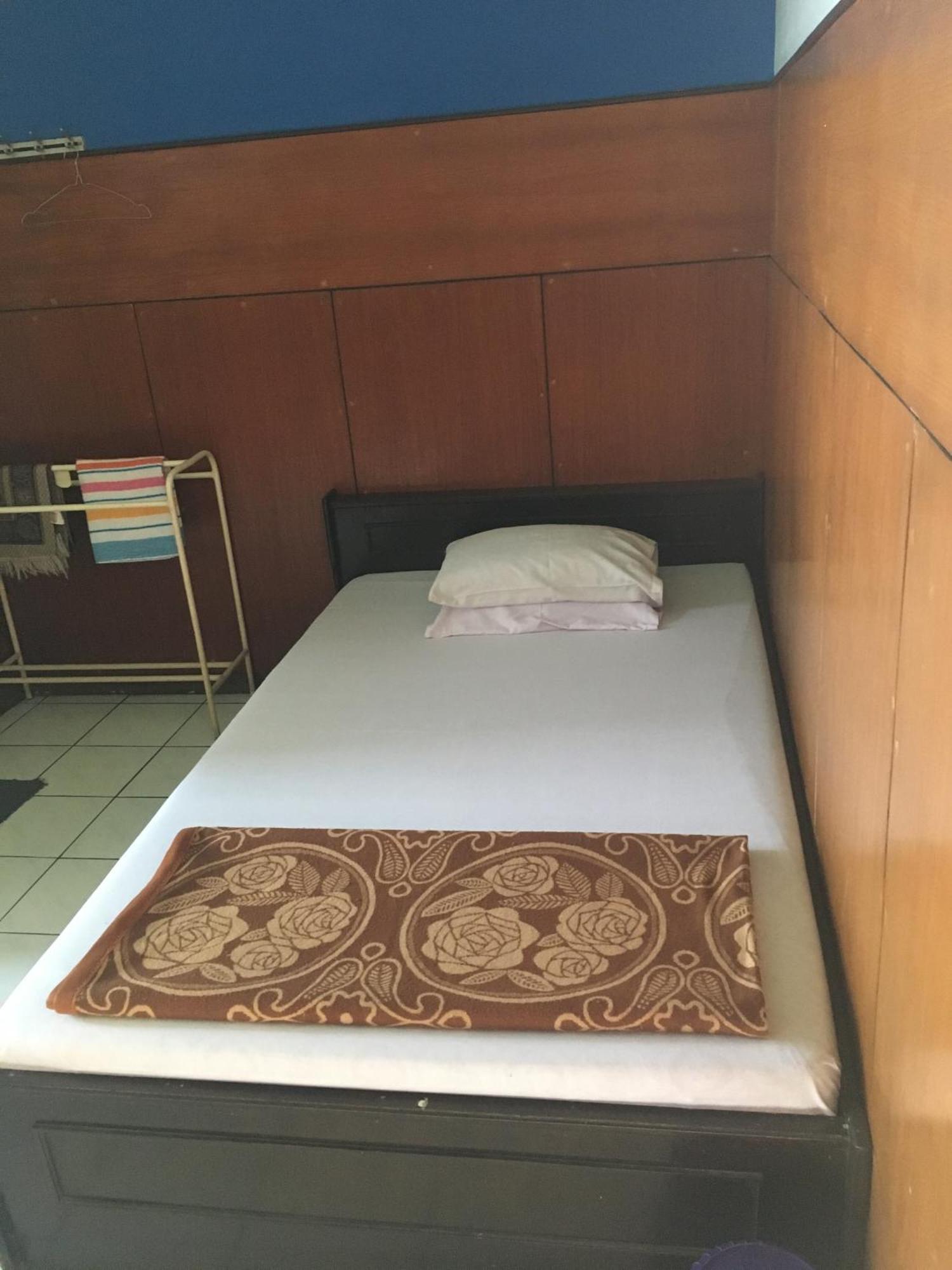 Oyo Life 1708 Hotel Budi Famili 1 Syariah Ciamis Exterior foto